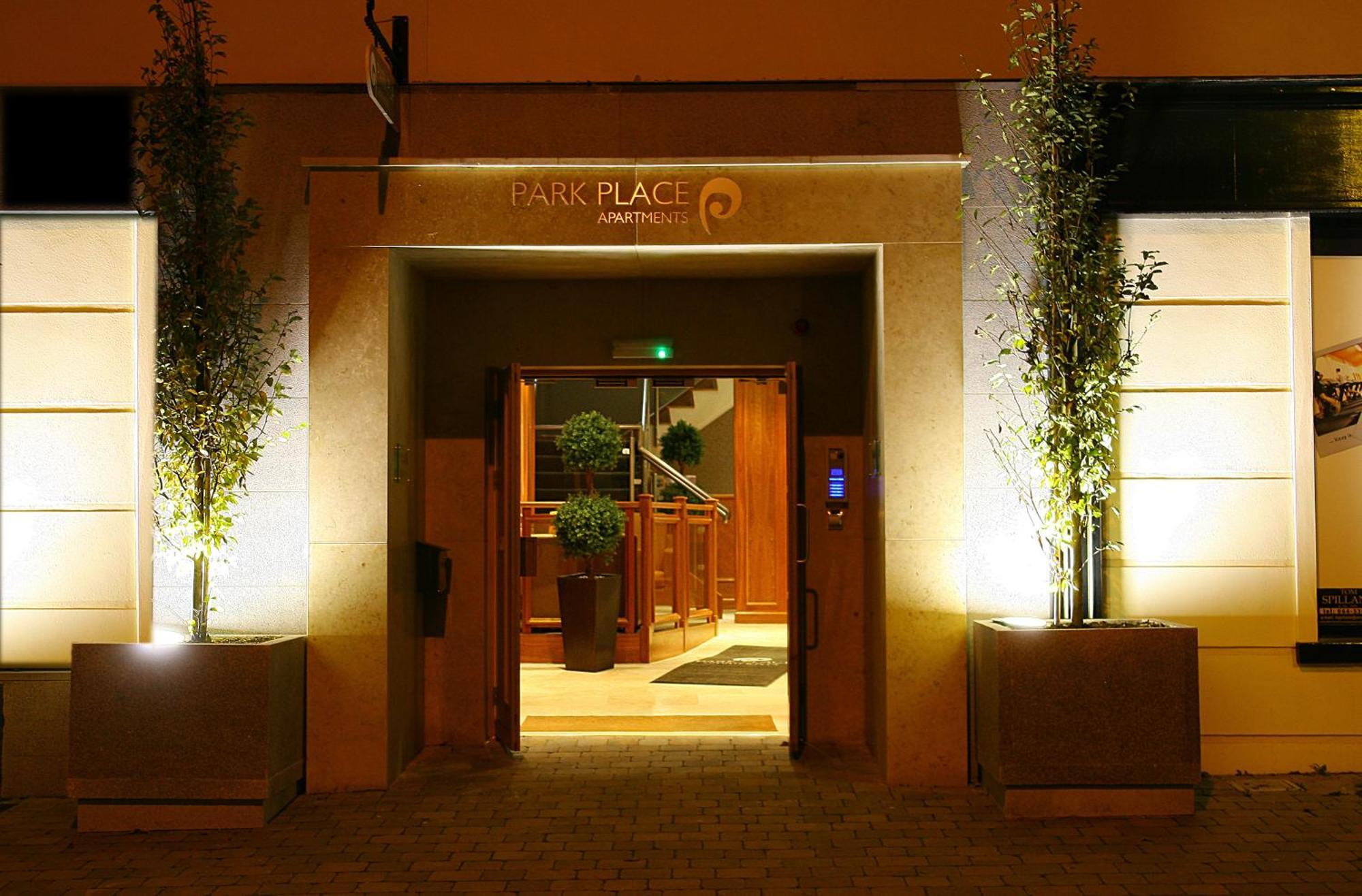 Park Place Apartments Киларни Екстериор снимка