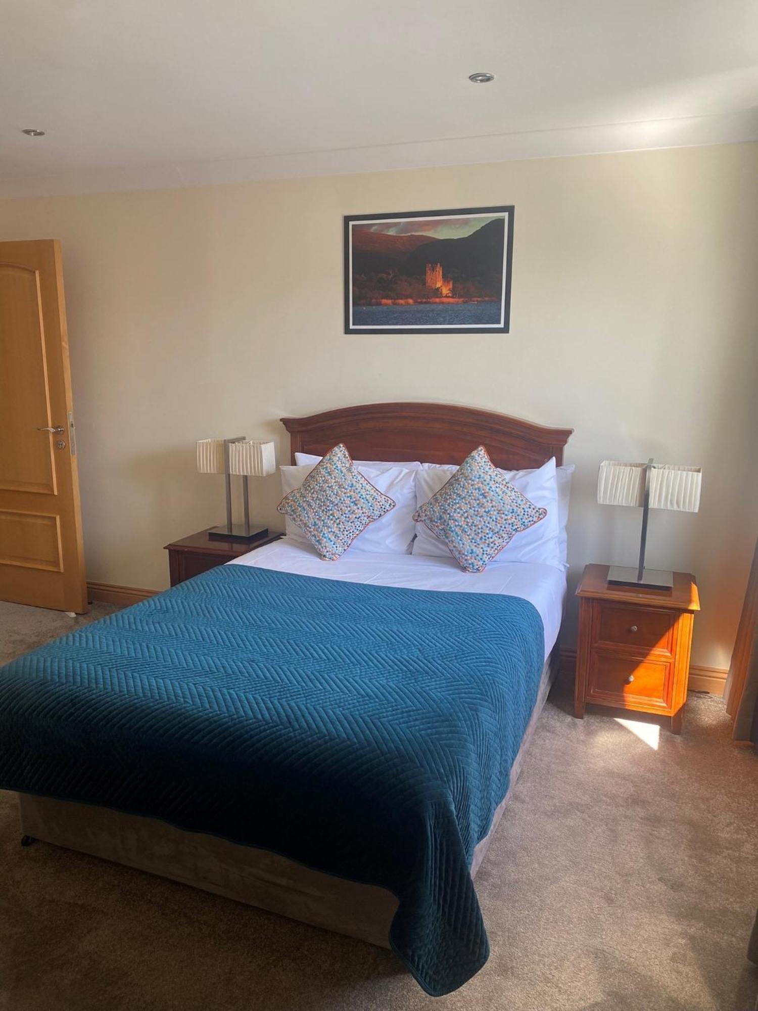 Park Place Apartments Киларни Екстериор снимка