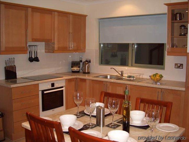 Park Place Apartments Киларни Стая снимка