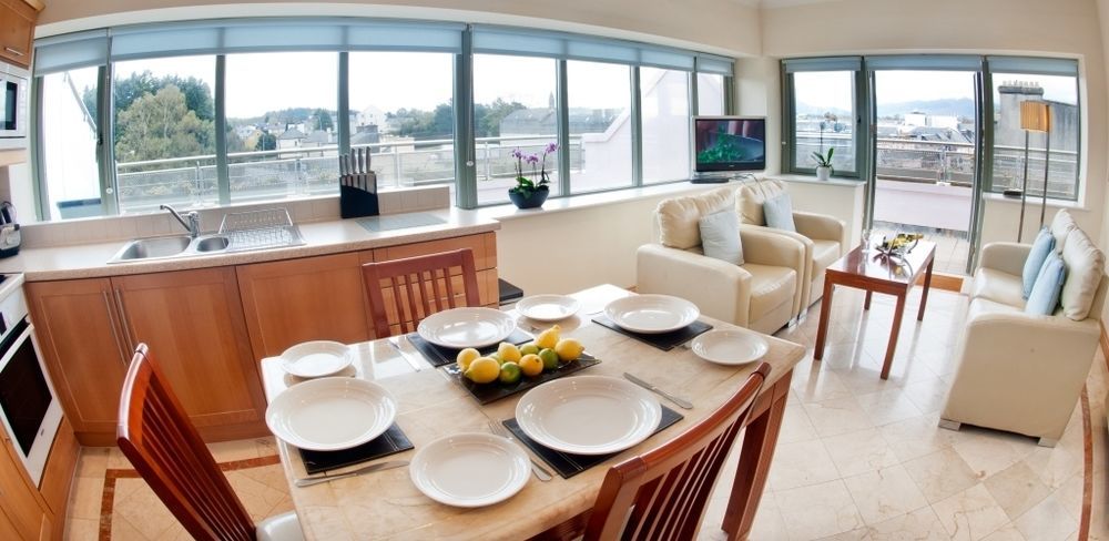 Park Place Apartments Киларни Екстериор снимка